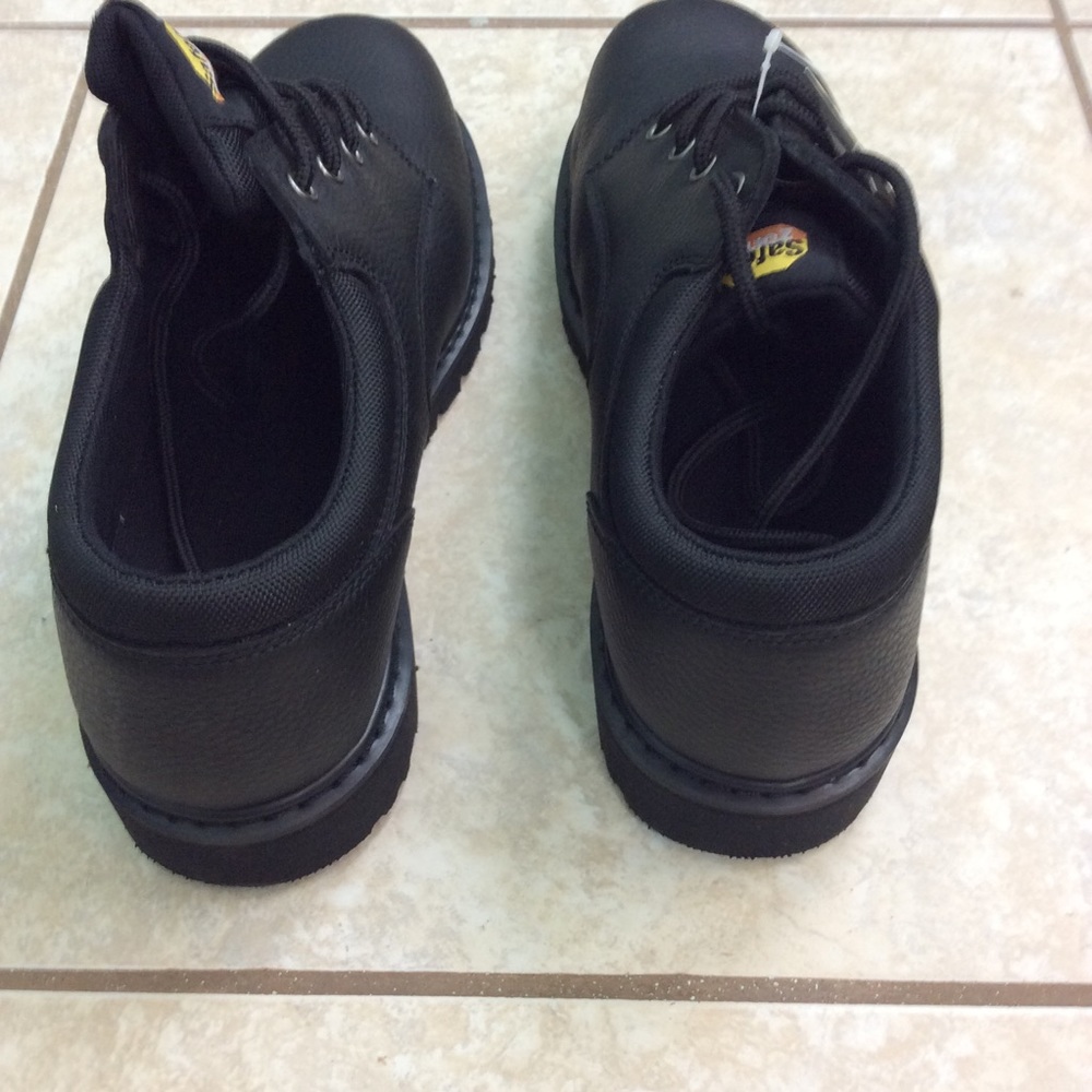 Saftey Zone Shoes - Picture 4 of 4